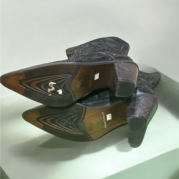 Helen’s Heart Women’s Black Sequin Bling Western Cowgirl Ankle Boot Size 7. - Picture 6 of 6